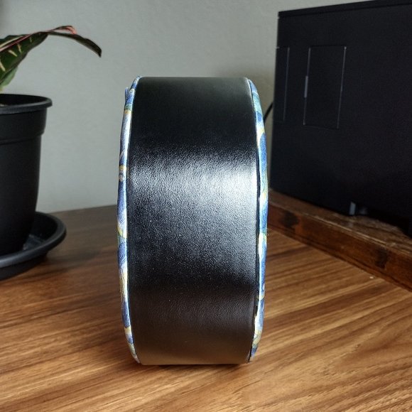 Pineda Covalin Silk & Leather Handbag - Picture 8 of 11